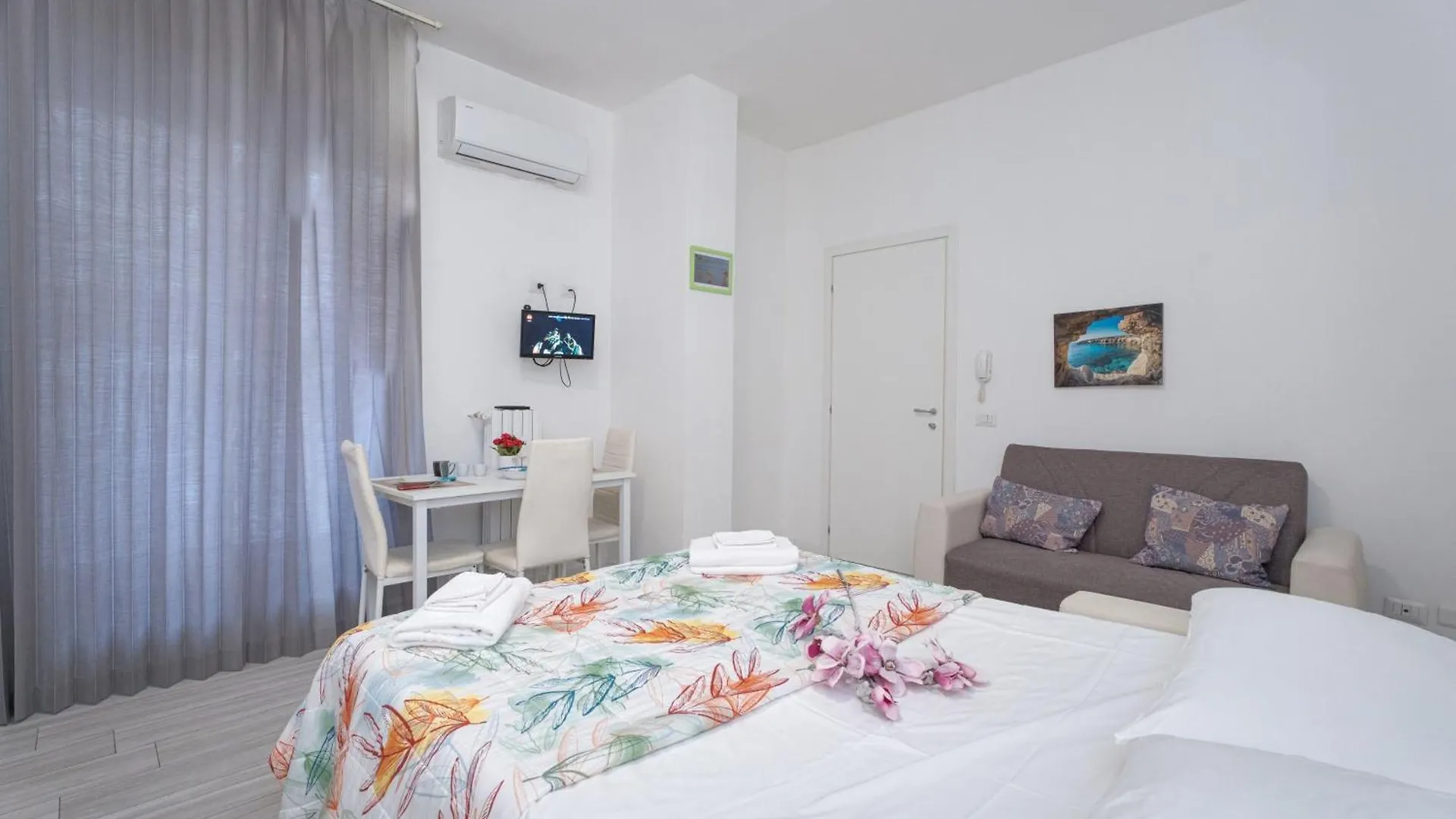Apartments Vistallihouse Bergamo 0*,