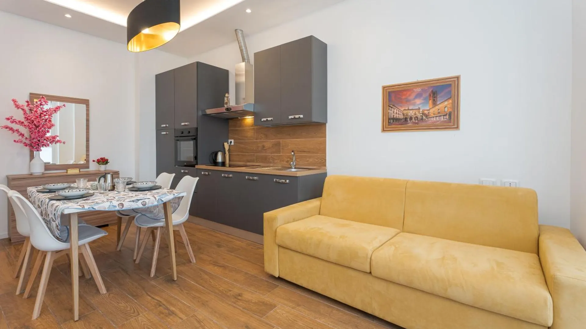Apartments Vistallihouse Bergamo Italy