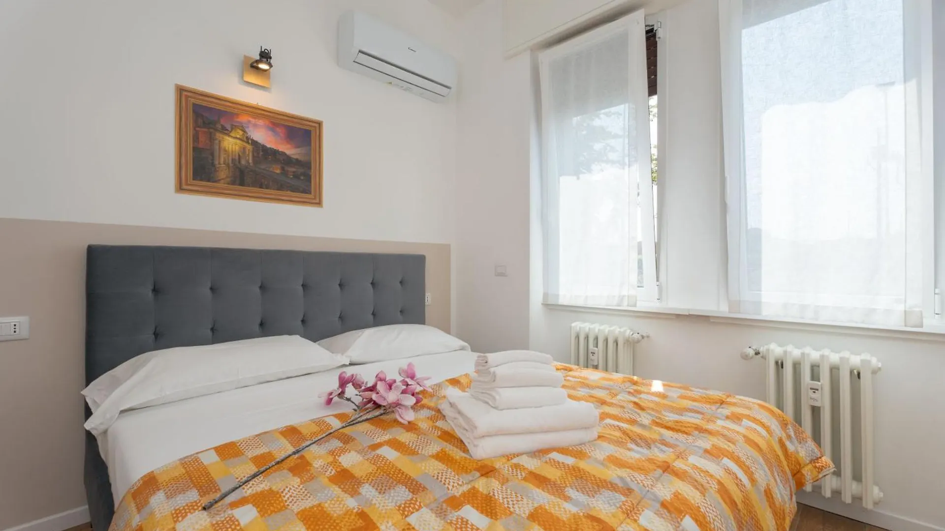 Apartments Vistallihouse Bergamo Italy