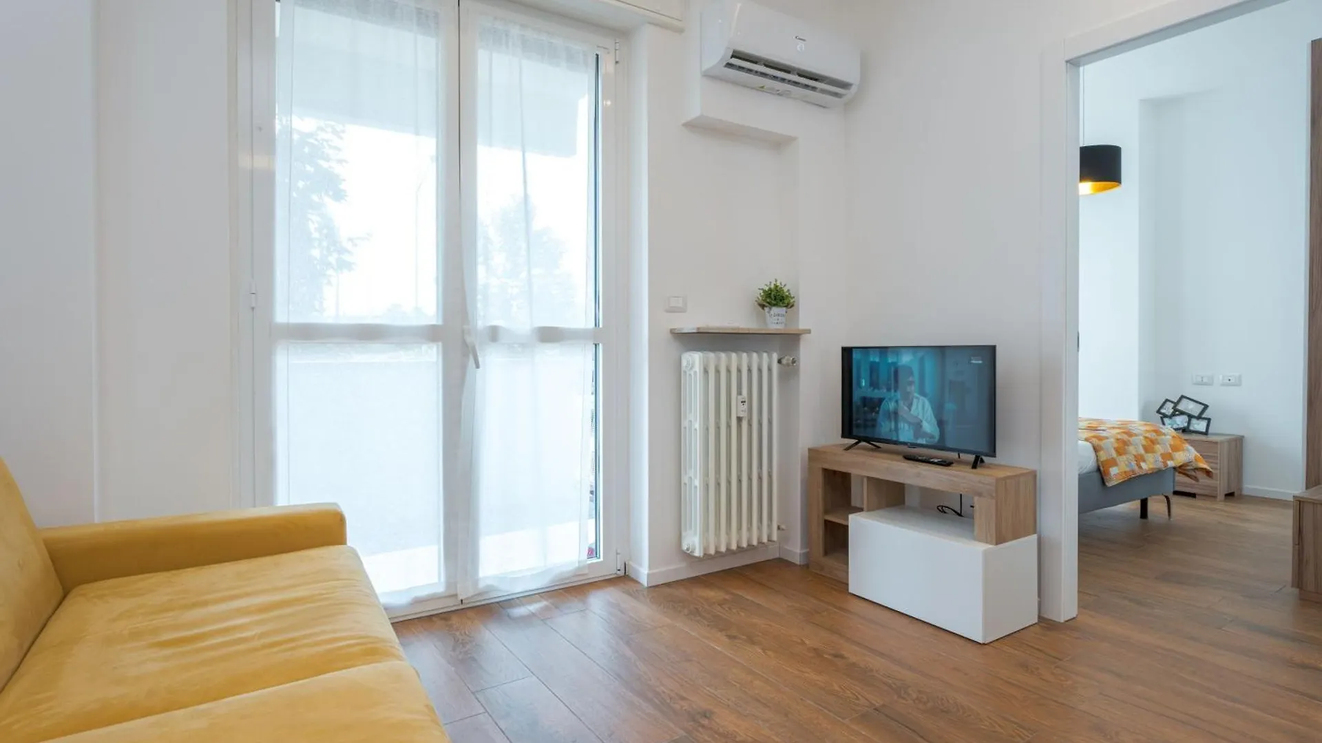 Apartments Vistallihouse Bergamo 0*,