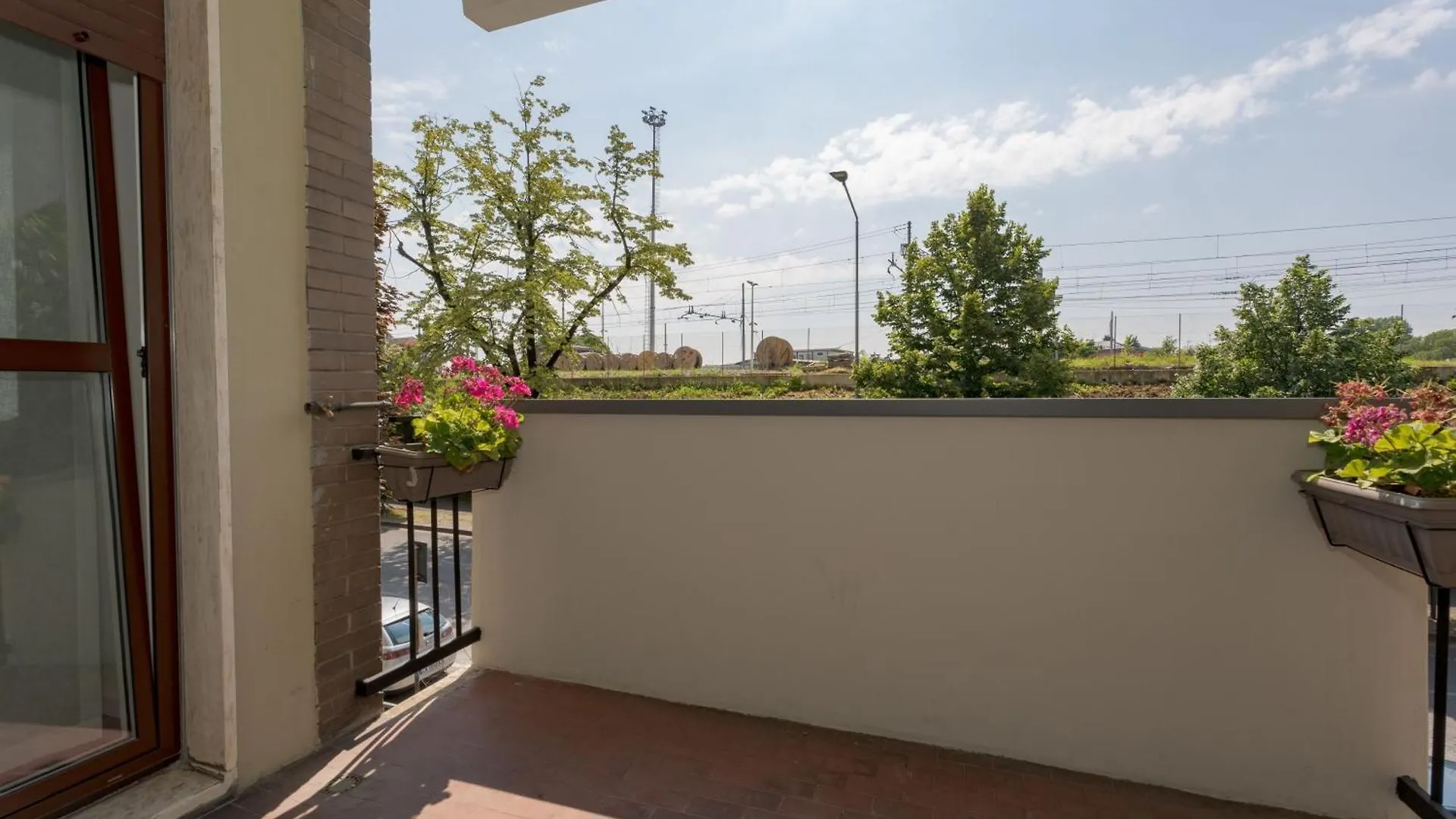 Apartments Vistallihouse Bergamo 0*,
