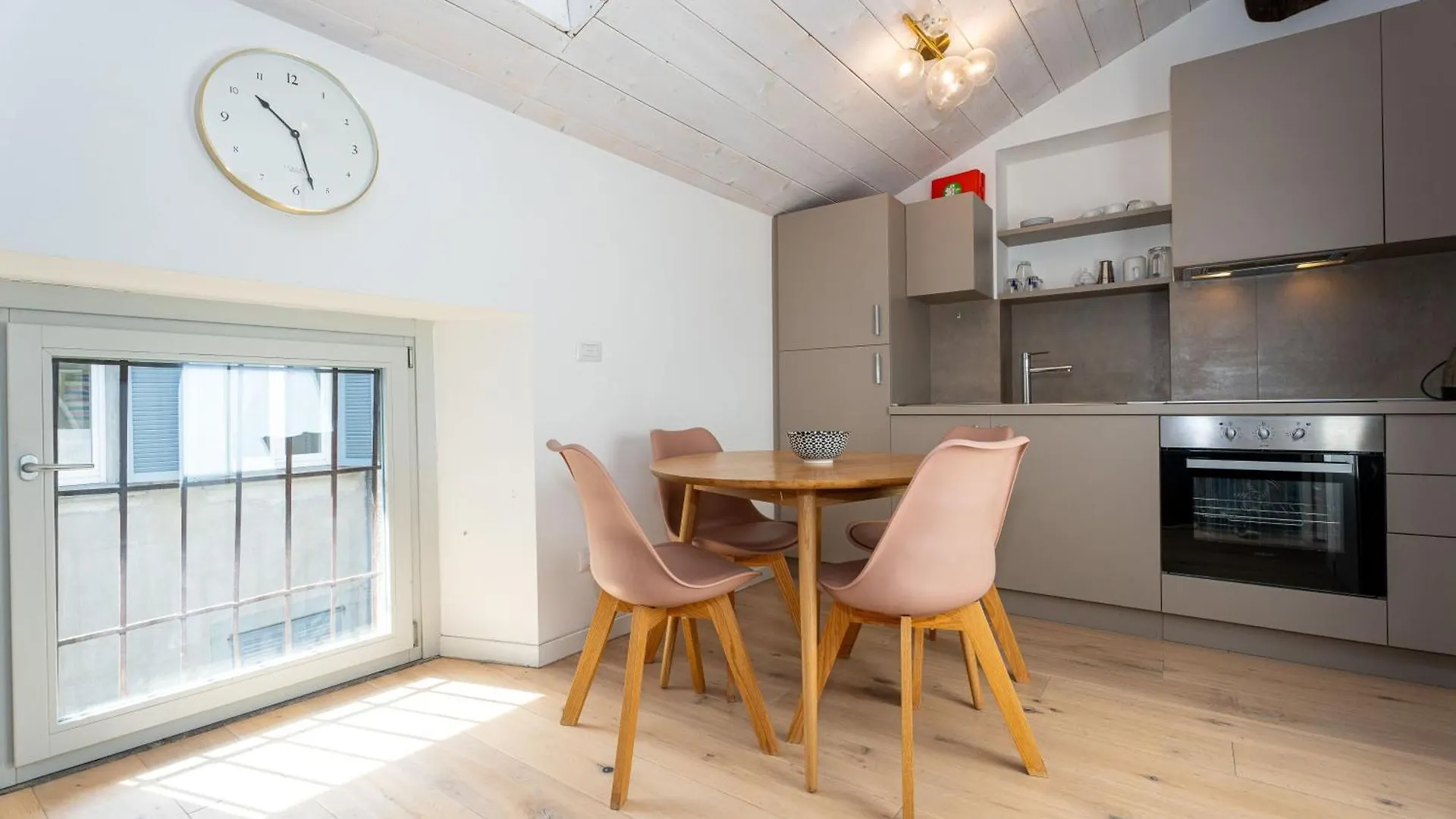 Apartments Vistallihouse Bergamo Italy
