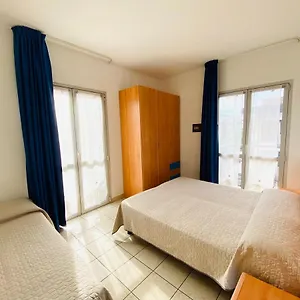 Augustus - Piazza Mazzini - Vicino Al Mare - Immobil Relax , Lido di Jesolo Itálie