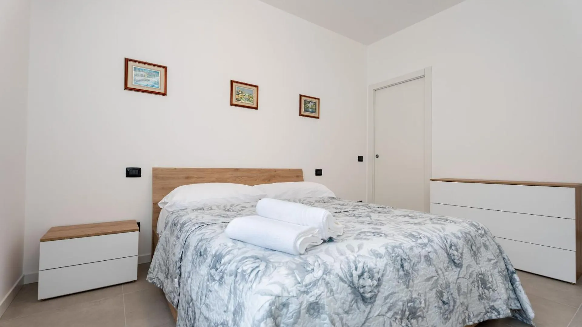 Apartments Vistallihouse Bergamo 0*,  İtalya
