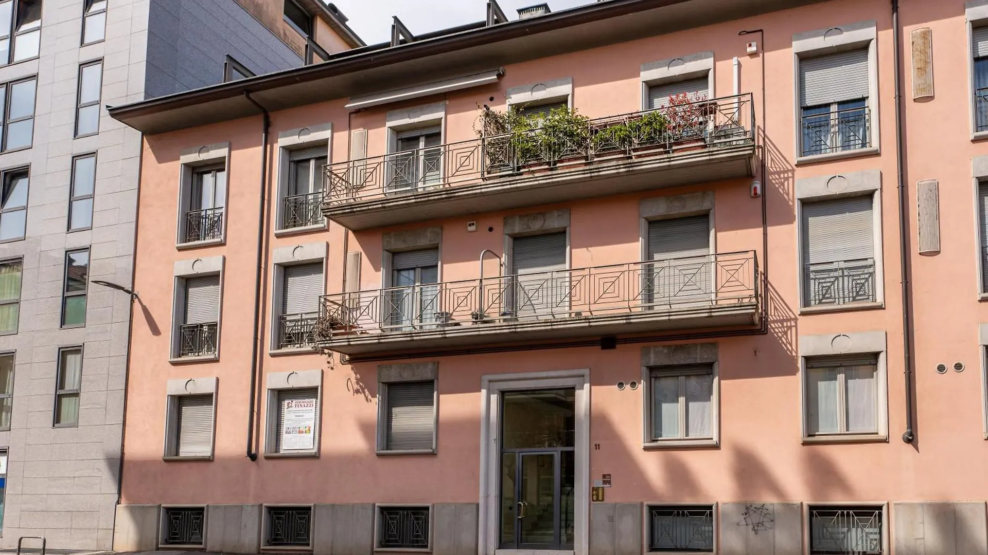 Apartments Vistallihouse Bergamo 0*,