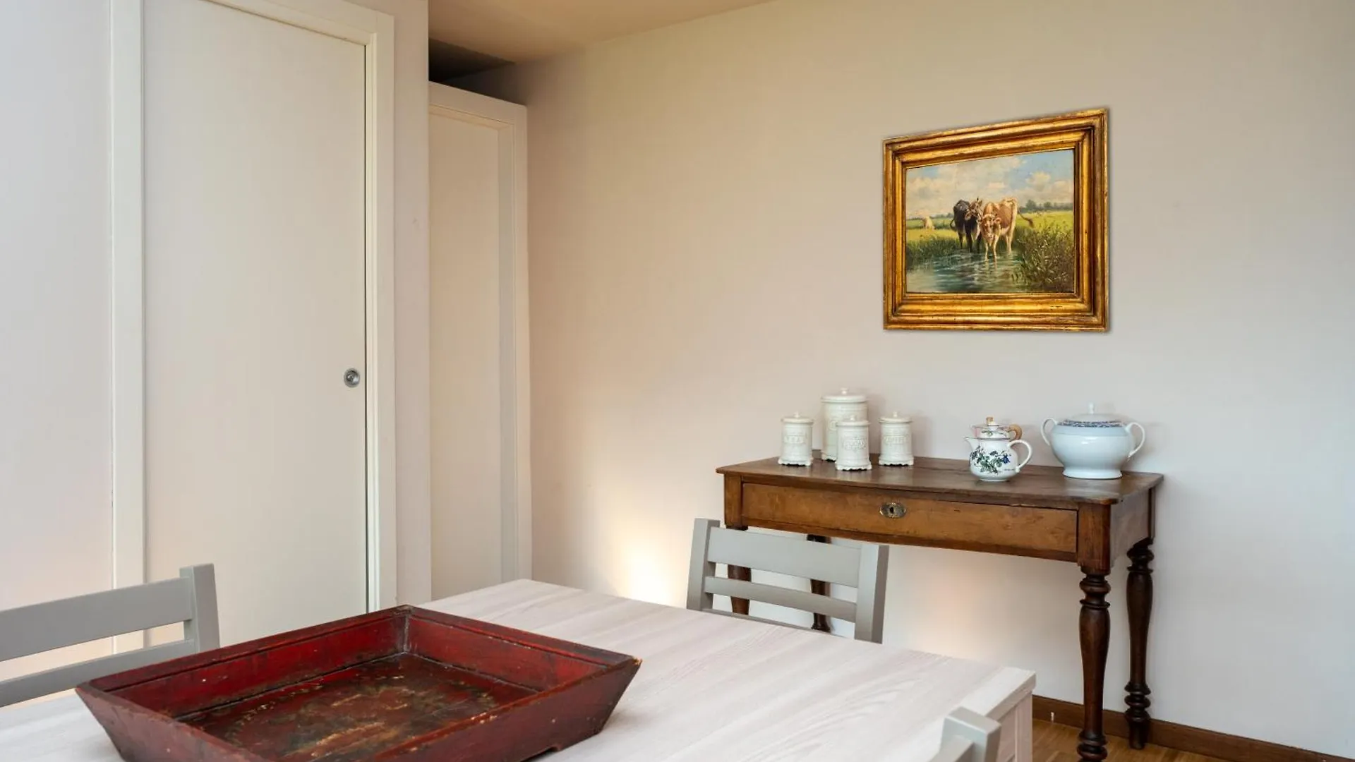Apartments Vistallihouse Bergamo 0*,  İtalya