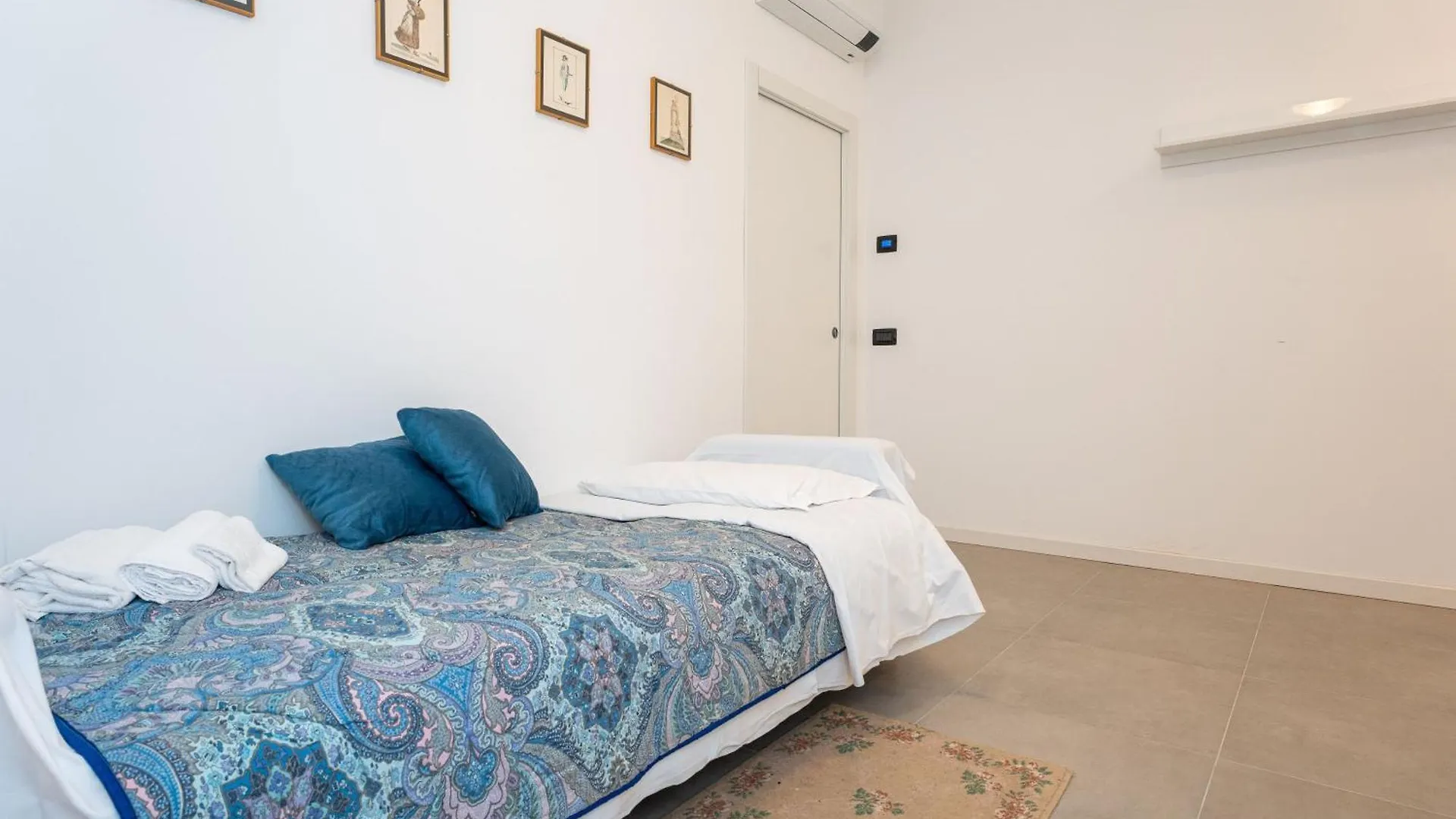 Apartments Vistallihouse Bergamo 0*,  İtalya